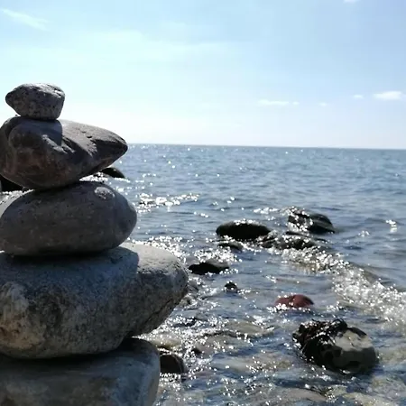 Steps From The Sea * ミデルハーゲン